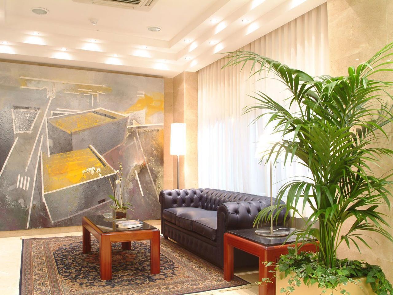 Hotel Gran Legazpi Madrid Exterior photo